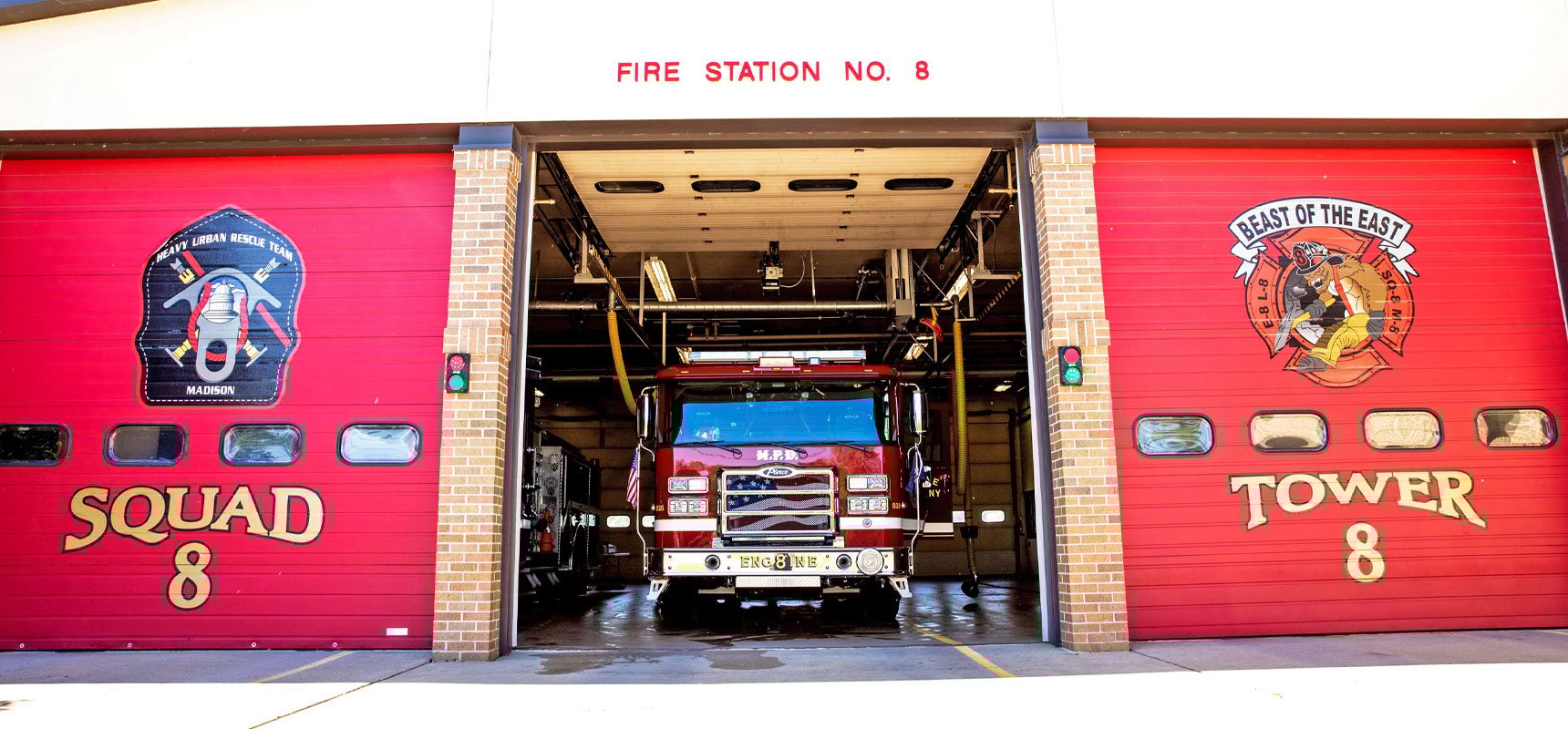 volterra-electric-fire-truck-pulling-out