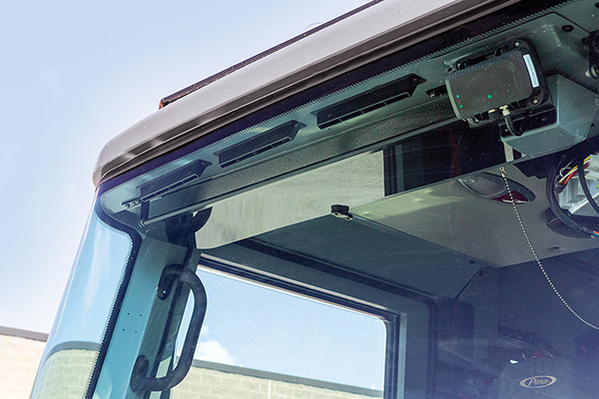Heavy-Duty Rescue Pumper Enforcer Custom Chassis Windshield with Fire Truck Cab Air Conditioning