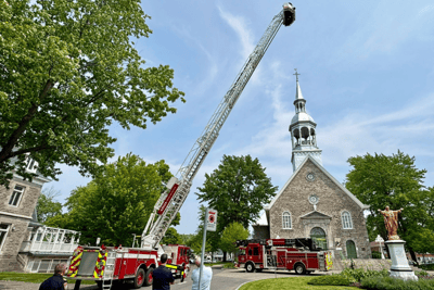 LAresenal Ladder Truck