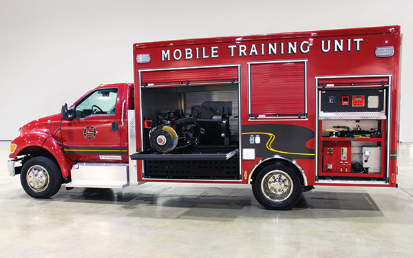 Pierce-Master-Technicians-Mobile-Training-Unit-Regional-Training