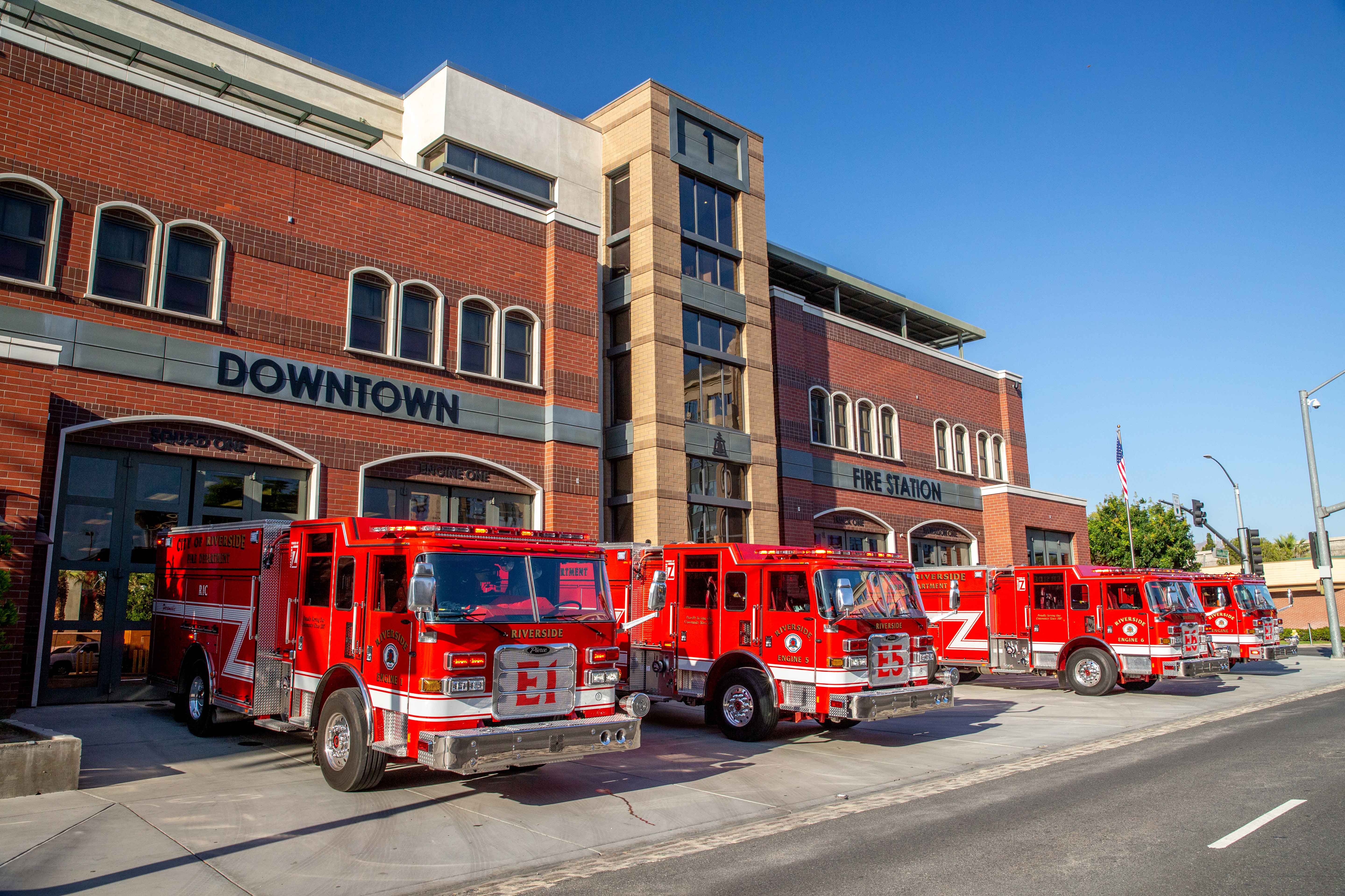 City of Riverside Fire Department PUC Pumper Fire Trucks