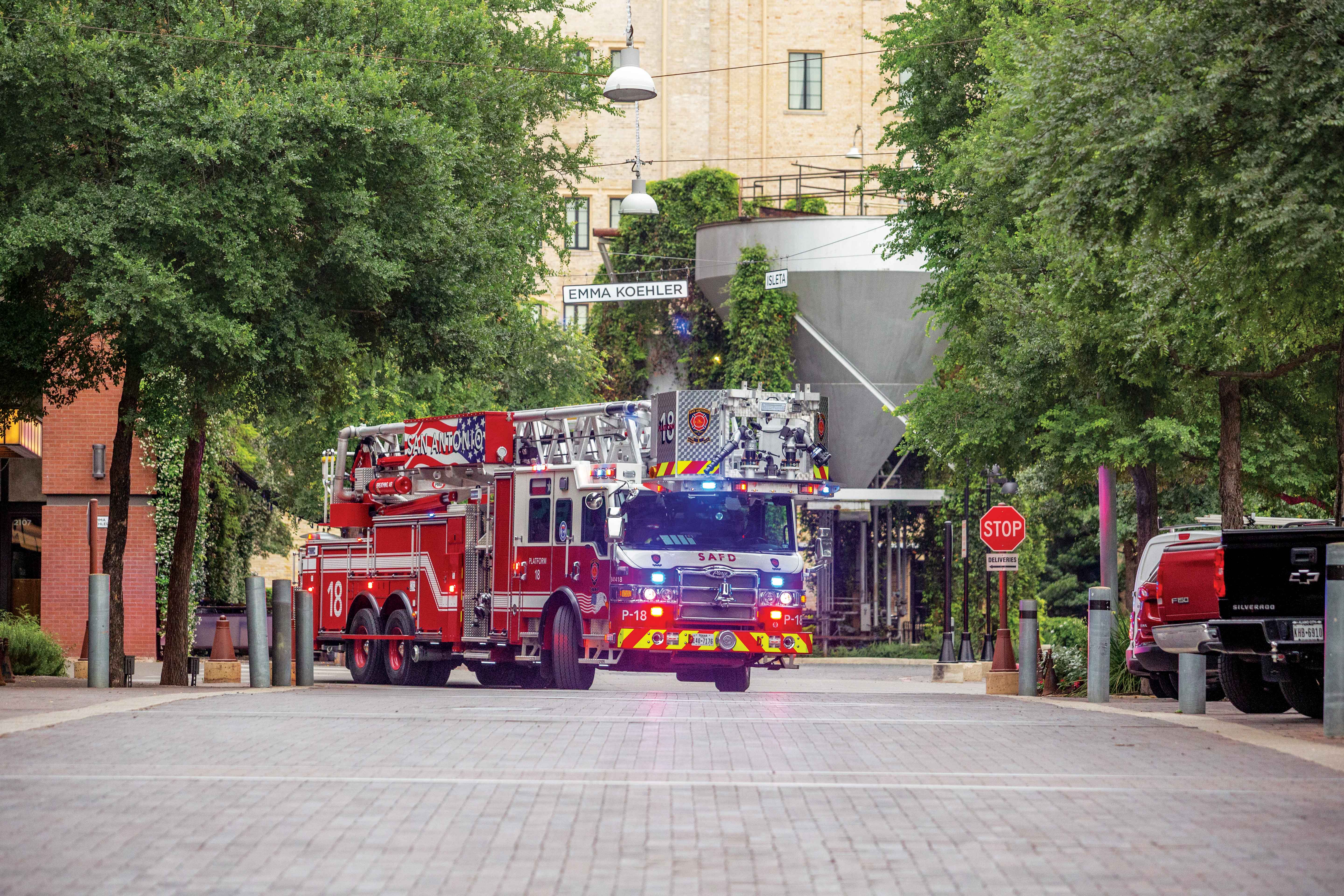 San Antonio Fire Department Velocity 100'Heavy-Duty Aluminum Platform