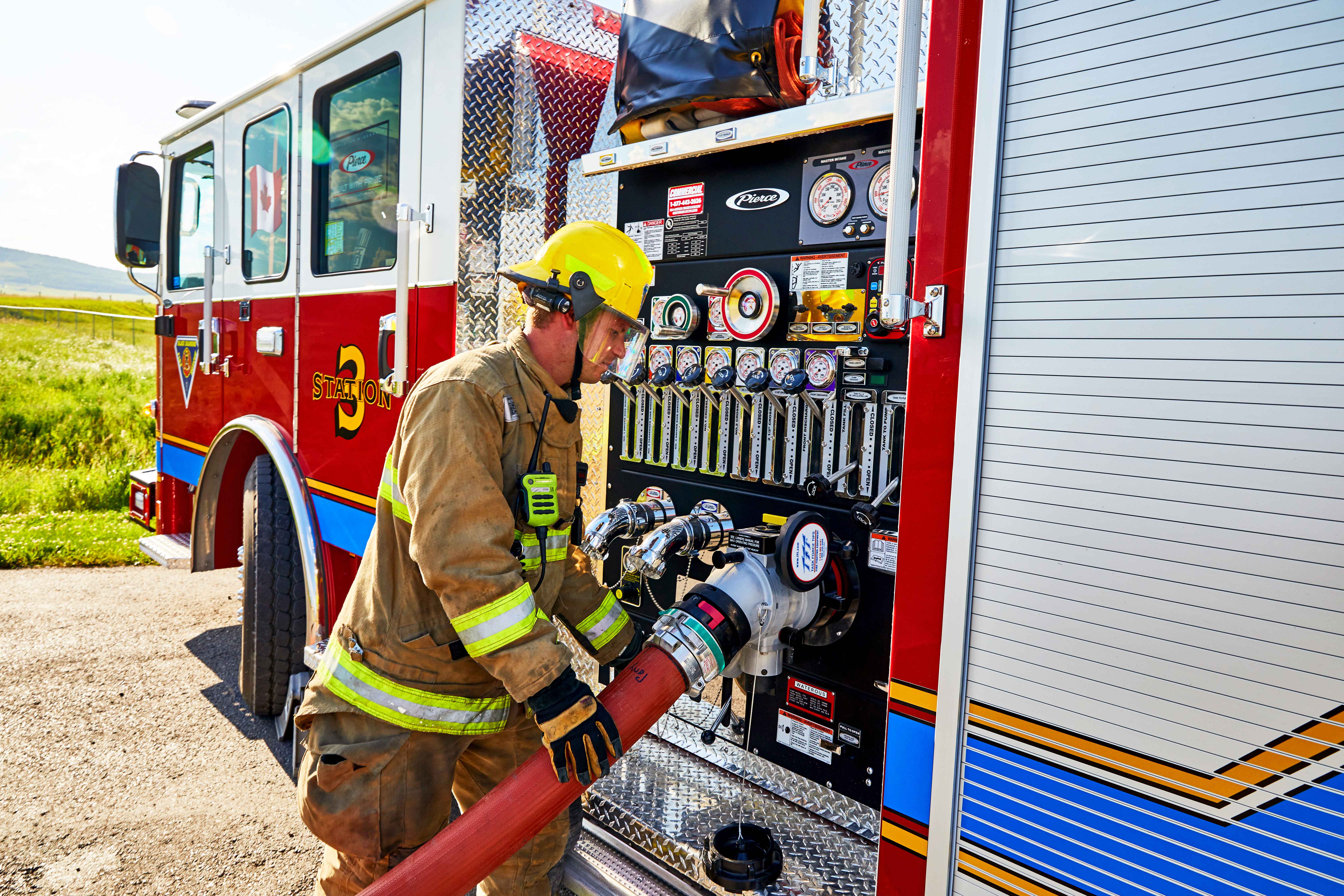 75' Heavy-Duty Aluminum Ladder 