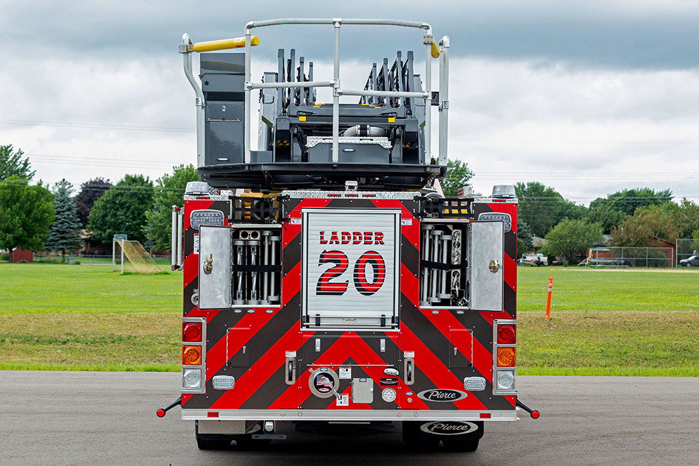 Enforcer Ascendant 107' Heavy-Duty LadderRear