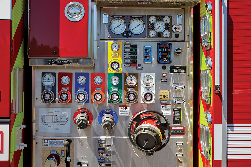 Quantum Custom Chassis Pumper Fire Truck Pump Panel