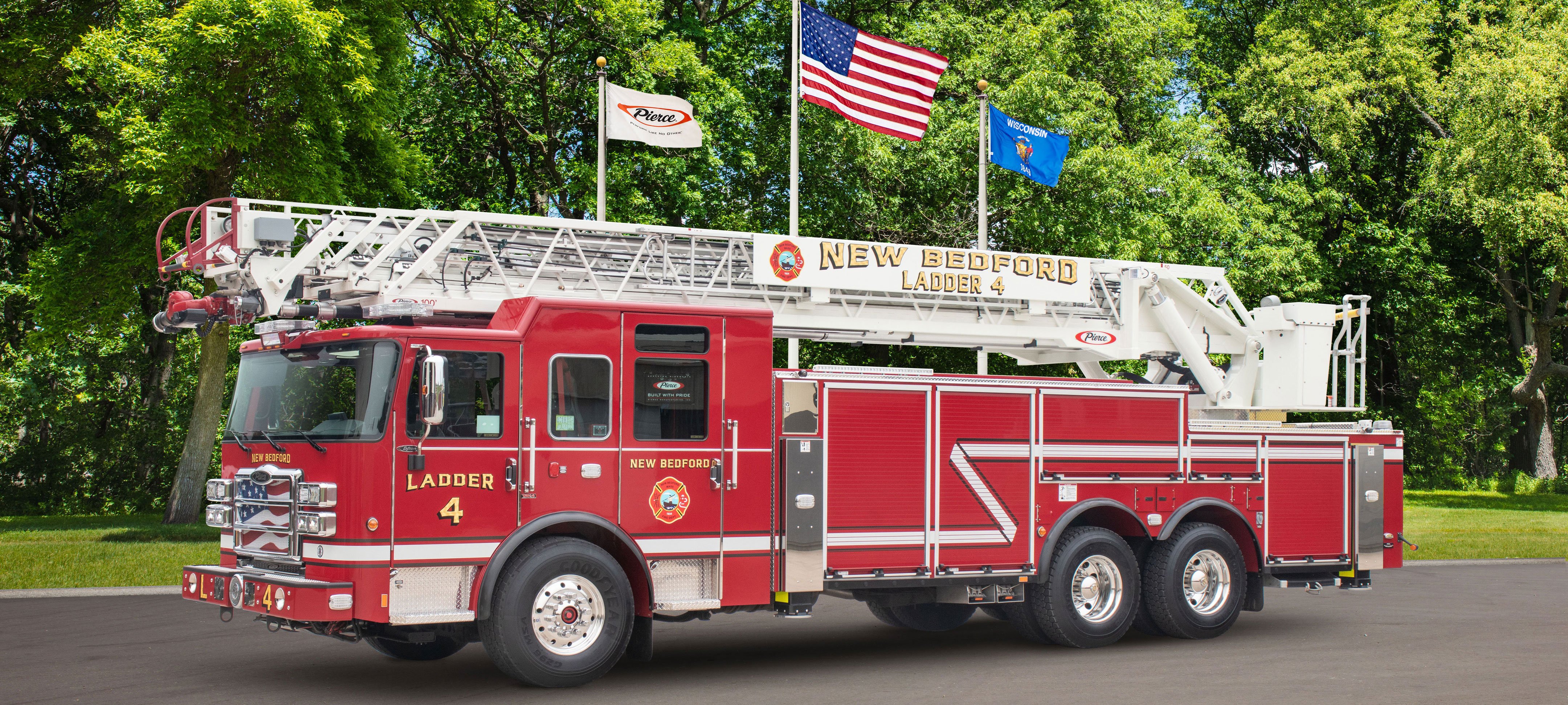 Pierce 100 Heavy-Duty Steel Aerial Ladder Fire Apparatus-1