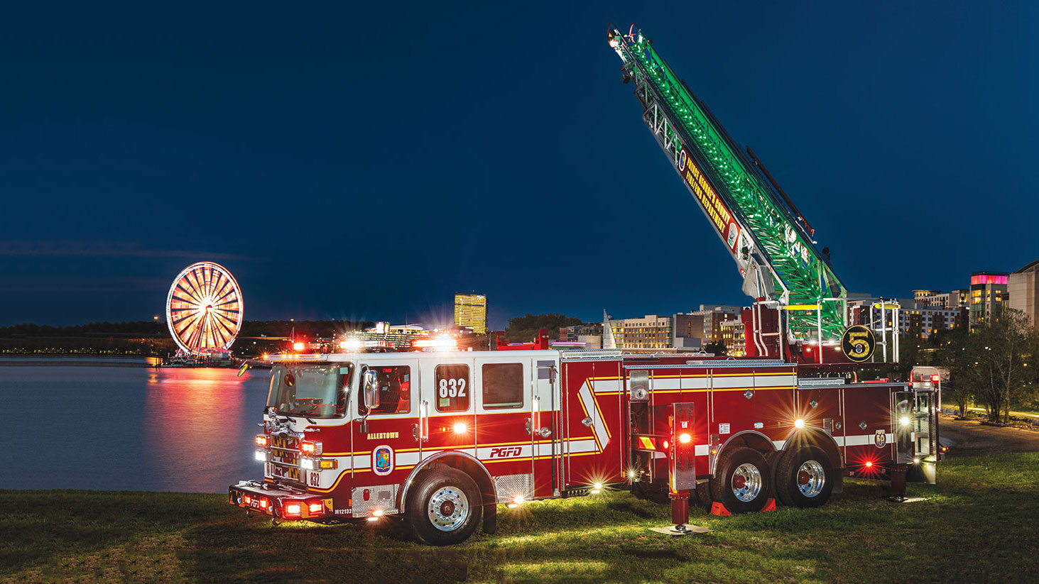 Pierce Ascendant 107' Heavy-Duty Aerial Ladder Fire Truck