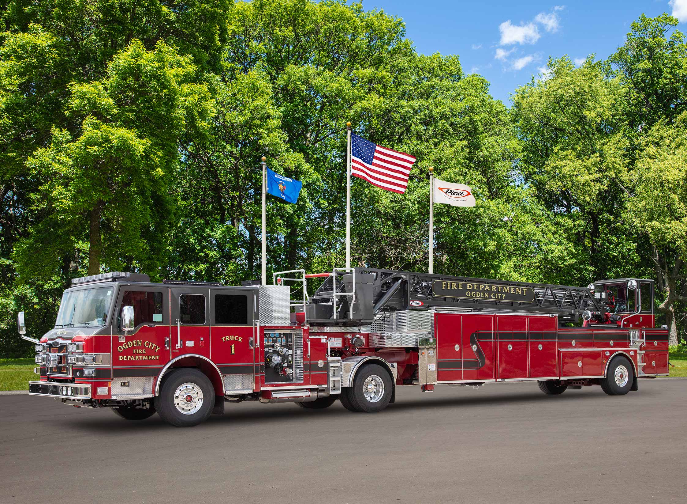 Ascendant® 107' HeavyDuty Tiller Aerial Ladder Pierce Mfg
