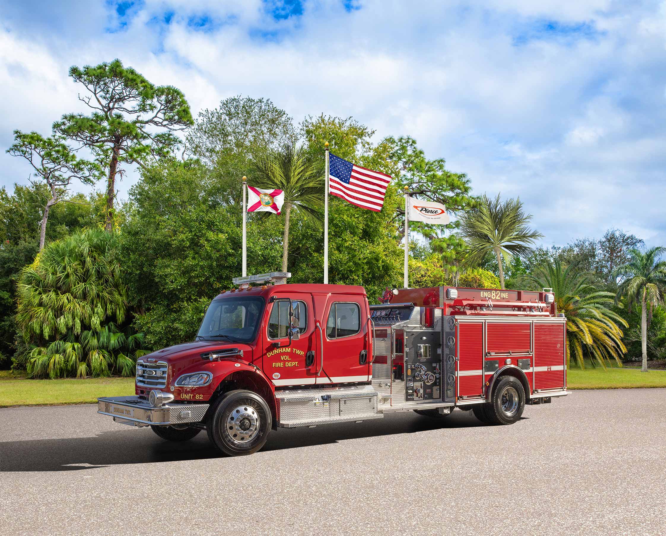 Dunham Volunteer Fire Department - Pumper