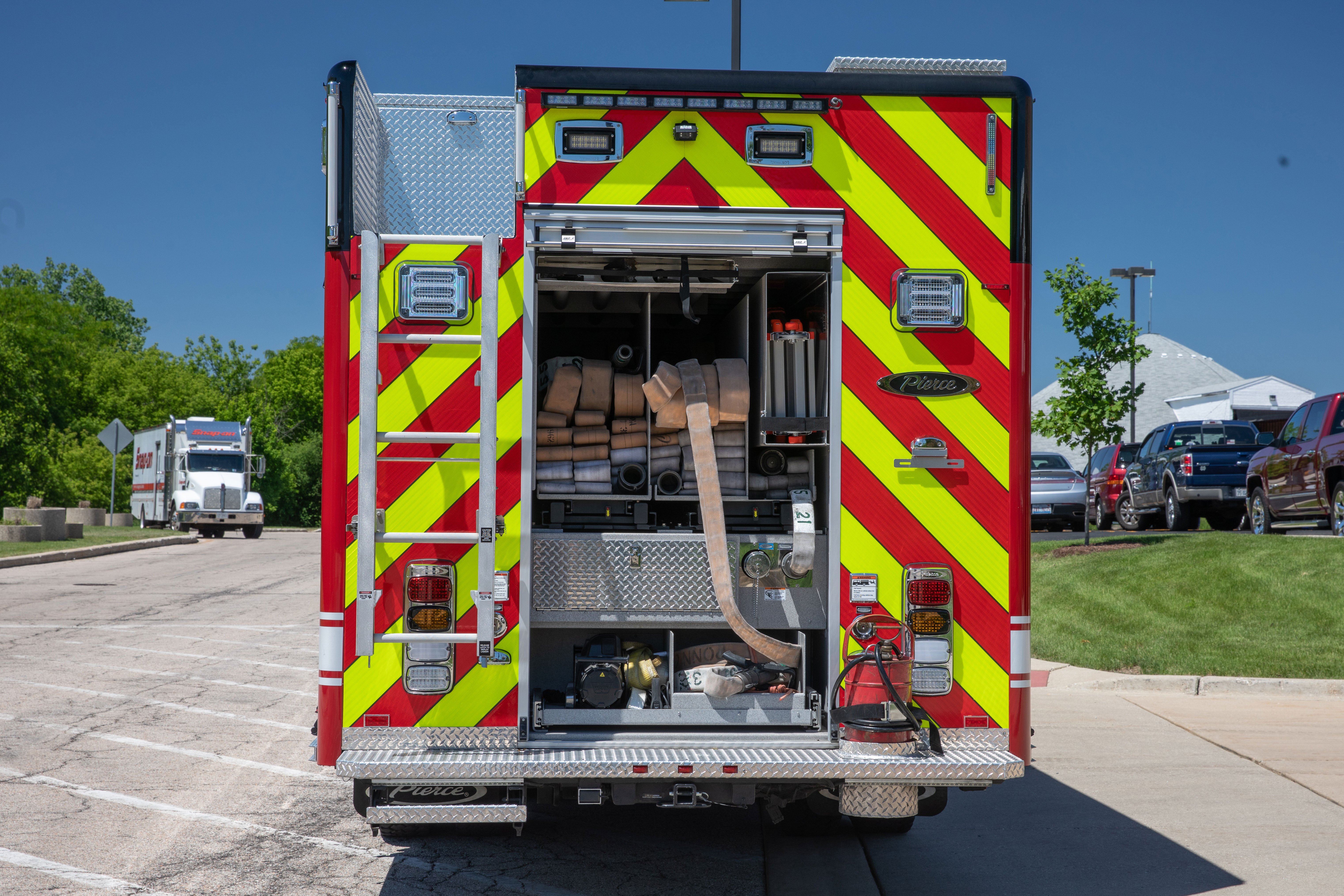 Schaumburg Velocity Non Walk In Rescue - Rear