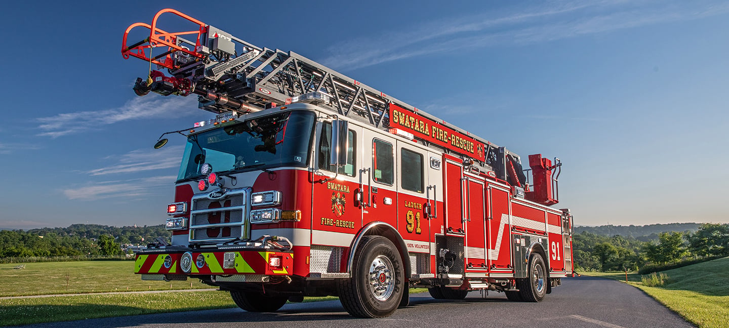 Pierce Ascendant 107' Heavy-Duty Aerial Ladder Fire Truck