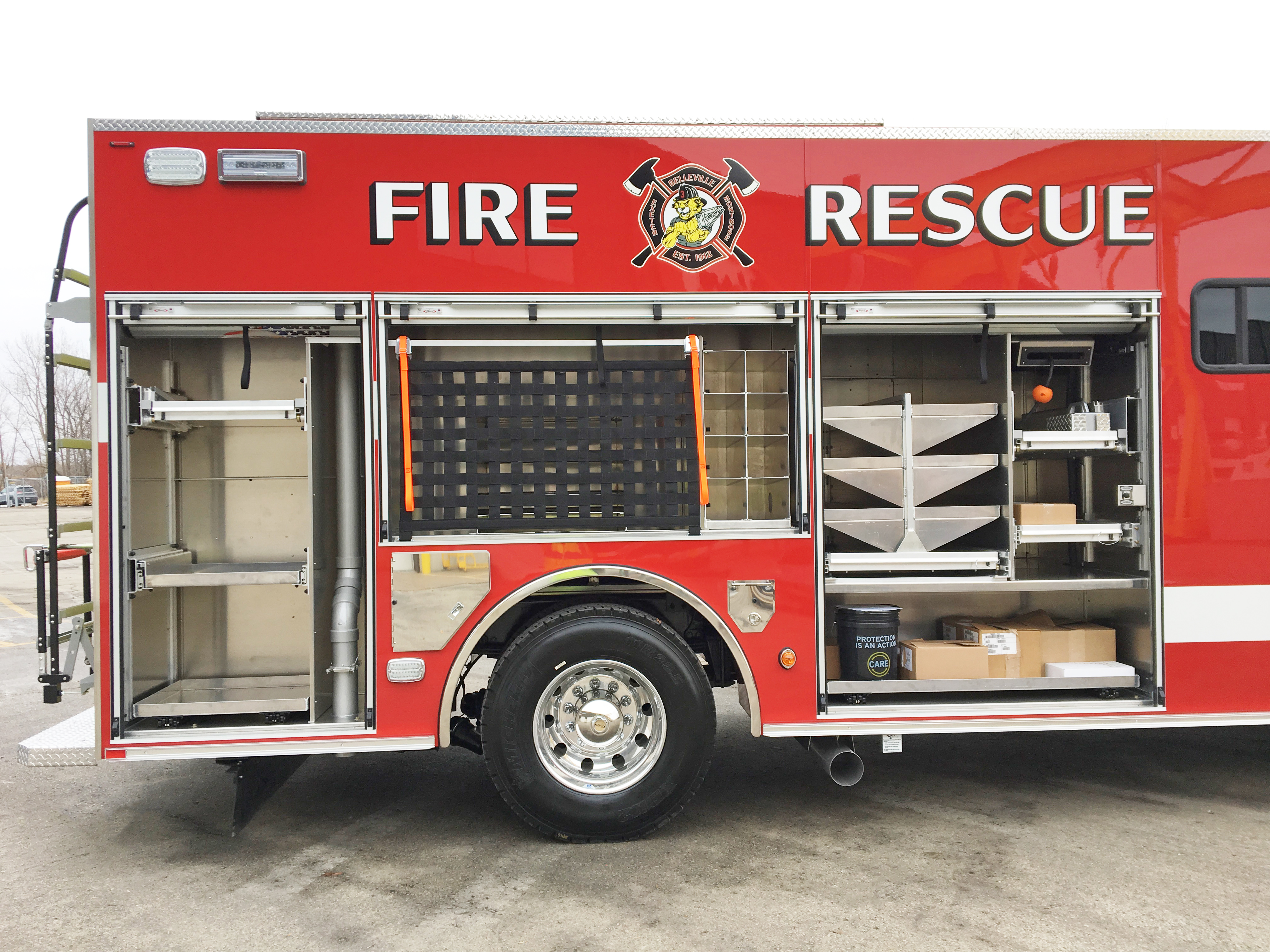 Pierce ENCORE Rescue Fire Truck Rear Passenger Side Shelving and Compartmentation