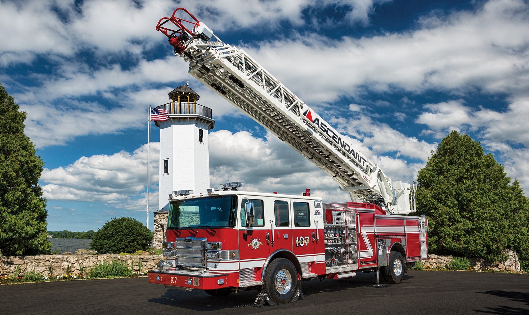 Pierce-Ascendant-107-Foot-Single-Rear-Axle-Ladder-Is-The-Most-Popular-New-Aerial-In-Company-History_Header.jpg