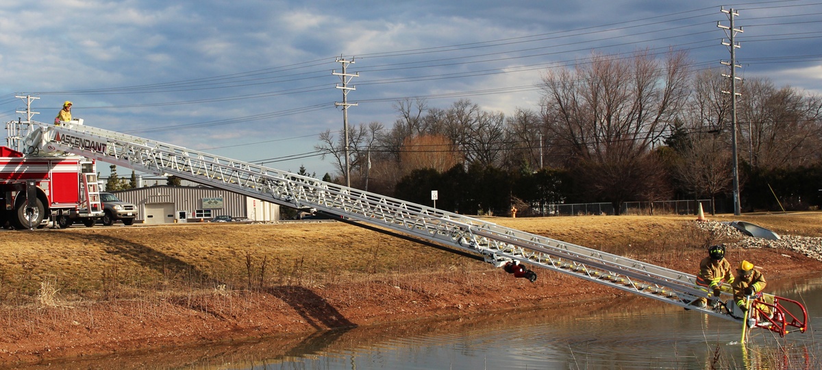 Multiplexed, -10° below grade operation with greaseless bearing and sheaves